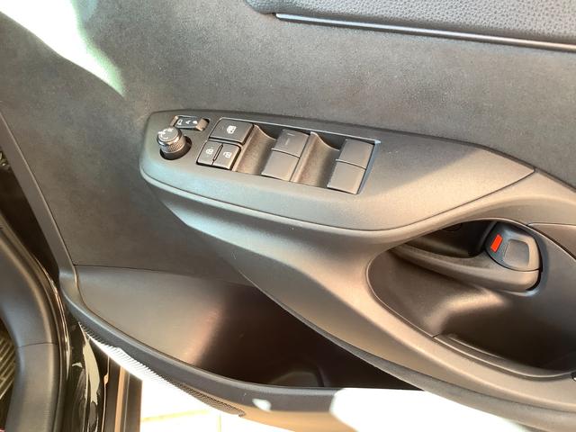 ヤリスクロス ハイブリッド　ＧＲスポーツ　トヨタ認定中古車　フルセグ　メモリーナビ　Ｂｌｕｅｔｏｏｔｈ接続　ミュージックプレイヤー接続可　バックカメラ　衝突被害軽減システム　ＥＴＣ　ＬＥＤヘッドランプ　寒冷地仕様　ワンオーナー　記録簿（47枚目）