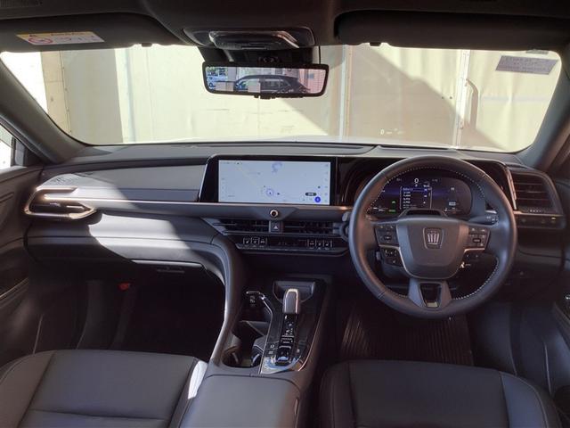 クラウンスポーツ Ｚ　トヨタ認定中古車　本革シート　４ＷＤ　フルセグ　メモリーナビ　Ｂｌｕｅｔｏｏｔｈ接続　ミュージックプレイヤー接続　バックカメラ　衝突被害軽減システム　ＥＴＣ　ドラレコ　ＬＥＤヘッドランプ　ワンオーナー（5枚目）