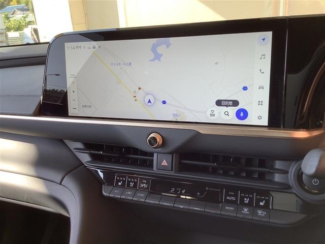 クラウンスポーツ Ｚ　トヨタ認定中古車　本革シート　４ＷＤ　フルセグ　メモリーナビ　Ｂｌｕｅｔｏｏｔｈ接続　ミュージックプレイヤー接続　バックカメラ　衝突被害軽減システム　ＥＴＣ　ドラレコ　ＬＥＤヘッドランプ　ワンオーナー（12枚目）