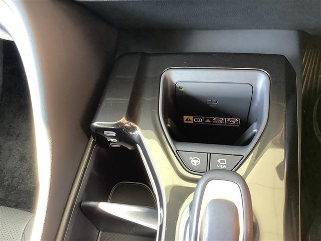 クラウンスポーツ Ｚ　トヨタ認定中古車　本革シート　４ＷＤ　フルセグ　メモリーナビ　Ｂｌｕｅｔｏｏｔｈ接続　ミュージックプレイヤー接続　バックカメラ　衝突被害軽減システム　ＥＴＣ　ドラレコ　ＬＥＤヘッドランプ　ワンオーナー（14枚目）