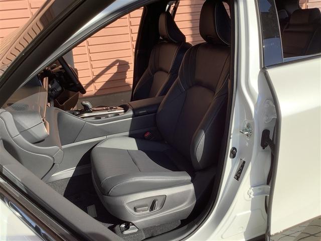 クラウンスポーツ Ｚ　トヨタ認定中古車　本革シート　４ＷＤ　フルセグ　メモリーナビ　Ｂｌｕｅｔｏｏｔｈ接続　ミュージックプレイヤー接続　バックカメラ　衝突被害軽減システム　ＥＴＣ　ドラレコ　ＬＥＤヘッドランプ　ワンオーナー（35枚目）