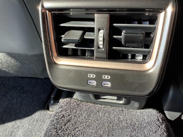 クラウンスポーツ Ｚ　トヨタ認定中古車　本革シート　４ＷＤ　フルセグ　メモリーナビ　Ｂｌｕｅｔｏｏｔｈ接続　ミュージックプレイヤー接続　バックカメラ　衝突被害軽減システム　ＥＴＣ　ドラレコ　ＬＥＤヘッドランプ　ワンオーナー（42枚目）