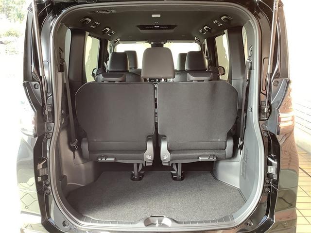 ヴォクシー S-Z トヨタ認定中古車 ディスプレイオーディオ 4WD Bluetooth ミュージックプレイヤー接続 バックカメラ 衝突被害軽減システム ETC 両側電動スライド LED 7人 3列 ワンオーナー 記録簿(9枚目)