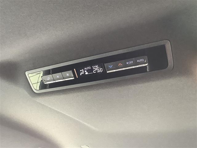 ヴォクシー S-Z トヨタ認定中古車 ディスプレイオーディオ 4WD Bluetooth ミュージックプレイヤー接続 バックカメラ 衝突被害軽減システム ETC 両側電動スライド LED 7人 3列 ワンオーナー 記録簿(14枚目)