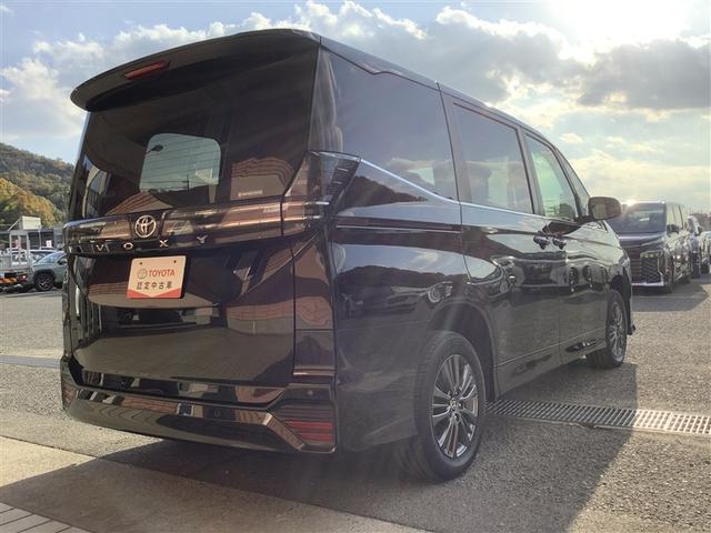 ヴォクシー S-Z トヨタ認定中古車 ディスプレイオーディオ 4WD Bluetooth ミュージックプレイヤー接続 バックカメラ 衝突被害軽減システム ETC 両側電動スライド LED 7人 3列 ワンオーナー 記録簿(24枚目)