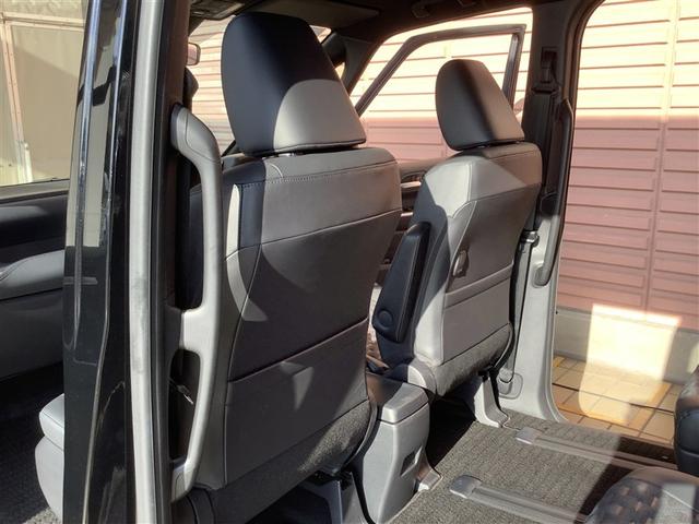 ヴォクシー S-Z トヨタ認定中古車 ディスプレイオーディオ 4WD Bluetooth ミュージックプレイヤー接続 バックカメラ 衝突被害軽減システム ETC 両側電動スライド LED 7人 3列 ワンオーナー 記録簿(36枚目)