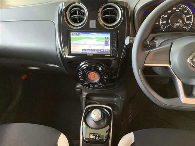 ノート ｅ－パワー　Ｘ　ワンセグ　メモリーナビ　ＵＳＢ端子　ミュージックプレイヤー接続可　バックカメラ　衝突被害軽減システム　ＥＴＣ　スマートキー（10枚目）