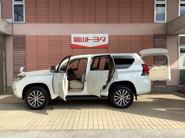 ランドクルーザープラド TX Lパッケージ トヨタ認定中古車 本革シート 4WD フルセグ メモリーナビ DVD再生 Bluetooth ミュージックプレイヤー可 バックカメラ 衝突被害軽減システム ETC ドラレコ LED 7人 ワンオーナー(49枚目)