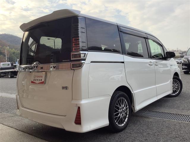 ヴォクシー ＺＳ　トヨタ認定中古車　フルセグ　メモリーナビ　ＤＶＤ再生　Ｂｌｕｅｔｏｏｔｈ　ミュージックプレイヤー接続　後席モニター　バックカメラ　衝突被害軽減システム　ＥＴＣ　ドラレコ　両側電動スライド　ＬＥＤ　７人（24枚目）