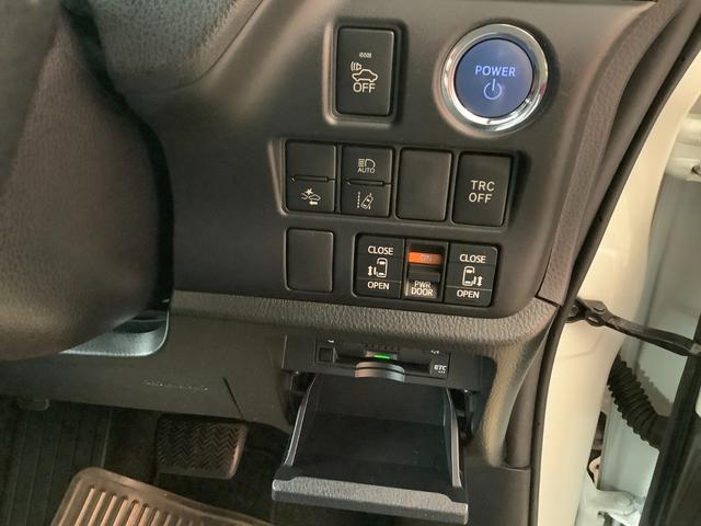 ヴォクシー ＺＳ　トヨタ認定中古車　フルセグ　メモリーナビ　ＤＶＤ再生　Ｂｌｕｅｔｏｏｔｈ　ミュージックプレイヤー接続　後席モニター　バックカメラ　衝突被害軽減システム　ＥＴＣ　ドラレコ　両側電動スライド　ＬＥＤ　７人（46枚目）
