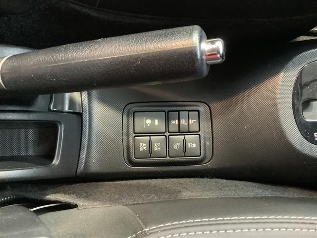 アクア クロスオーバー　トヨタ認定中古車　フルセグ　メモリーナビ　ＤＶＤ再生　Ｂｌｕｅｔｏｏｔｈ接続　ミュージックプレイヤー接続可　バックカメラ　衝突被害軽減システム　ＥＴＣ　ドラレコ　ＬＥＤヘッドランプ　ワンオーナー（13枚目）