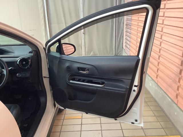 アクア クロスオーバー　トヨタ認定中古車　フルセグ　メモリーナビ　ＤＶＤ再生　Ｂｌｕｅｔｏｏｔｈ接続　ミュージックプレイヤー接続可　バックカメラ　衝突被害軽減システム　ＥＴＣ　ドラレコ　ＬＥＤヘッドランプ　ワンオーナー（48枚目）