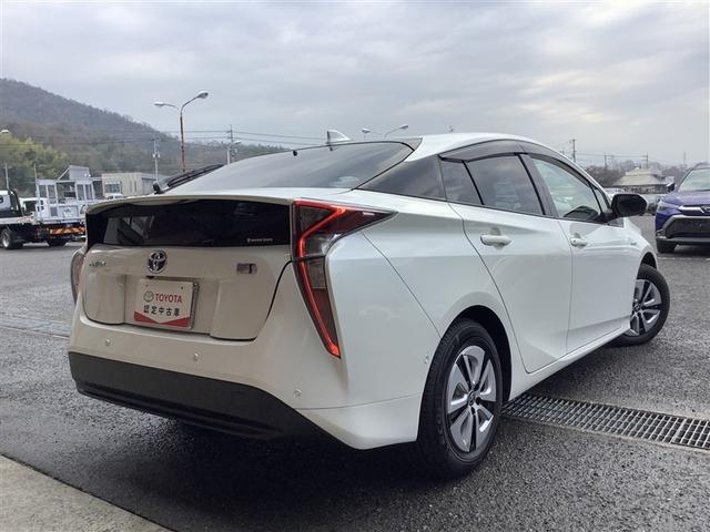 プリウス Ａ　トヨタ認定中古車　ワンセグ　メモリーナビ　Ｂｌｕｅｔｏｏｔｈ接続　ミュージックプレイヤー接続可　バックカメラ　衝突被害軽減システム　ＥＴＣ　ＬＥＤヘッドランプ（23枚目）