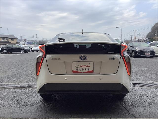 プリウス Ａ　トヨタ認定中古車　ワンセグ　メモリーナビ　Ｂｌｕｅｔｏｏｔｈ接続　ミュージックプレイヤー接続可　バックカメラ　衝突被害軽減システム　ＥＴＣ　ＬＥＤヘッドランプ（24枚目）