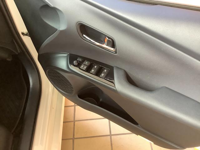 プリウス Ａ　トヨタ認定中古車　ワンセグ　メモリーナビ　Ｂｌｕｅｔｏｏｔｈ接続　ミュージックプレイヤー接続可　バックカメラ　衝突被害軽減システム　ＥＴＣ　ＬＥＤヘッドランプ（46枚目）