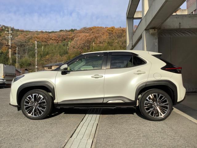 ヤリスクロス ハイブリッドＺ　トヨタ認定中古車　メモリーナビ　Ｂｌｕｅｔｏｏｔｈ接続　ＵＳＢ端子　ミュージックプレイヤー接続可　バックカメラ　衝突被害軽減システム　ＥＴＣ　ドラレコ　ＬＥＤヘッドランプ　ワンオーナー　記録簿（49枚目）
