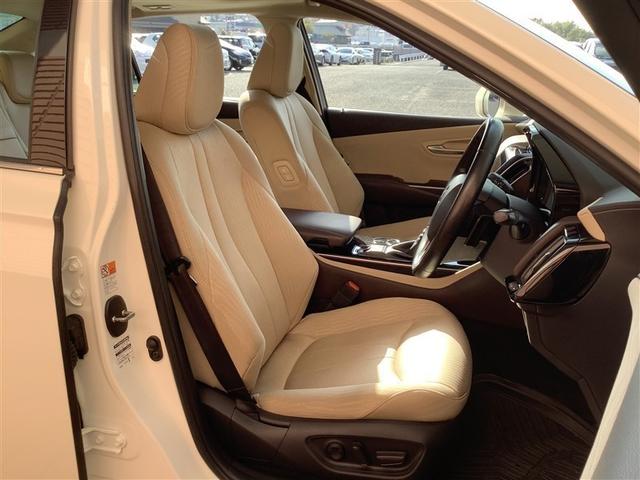 クラウンハイブリッド G トヨタ認定中古車 サンルーフ フルセグ メモリーナビ DVD再生 Bluetooth ミュージックプレイヤー接続可 バックカメラ 衝突被害軽減システム ETC ドラレコ LED ワンオーナー 記録簿(7枚目)