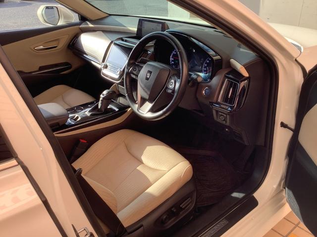 クラウンハイブリッド G トヨタ認定中古車 サンルーフ フルセグ メモリーナビ DVD再生 Bluetooth ミュージックプレイヤー接続可 バックカメラ 衝突被害軽減システム ETC ドラレコ LED ワンオーナー 記録簿(41枚目)