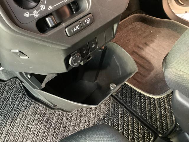 ルーミー Ｘ　Ｓ　トヨタ認定中古車　ワンセグ　メモリーナビ　Ｂｌｕｅｔｏｏｔｈ接続　ミュージックプレイヤー接続可　バックカメラ　衝突被害軽減システム　ＥＴＣ　電動スライドドア　ワンオーナー　アイドリングストップ（43枚目）