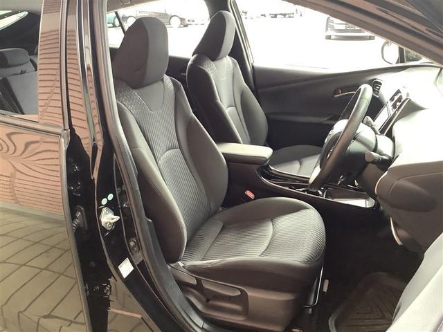 プリウス Ａ　トヨタ認定中古車　サンルーフ　フルセグ　メモリーナビ　ＤＶＤ再生　ミュージックプレイヤー接続可　バックカメラ　衝突被害軽減システム　ＥＴＣ　ＬＥＤヘッドランプ（6枚目）