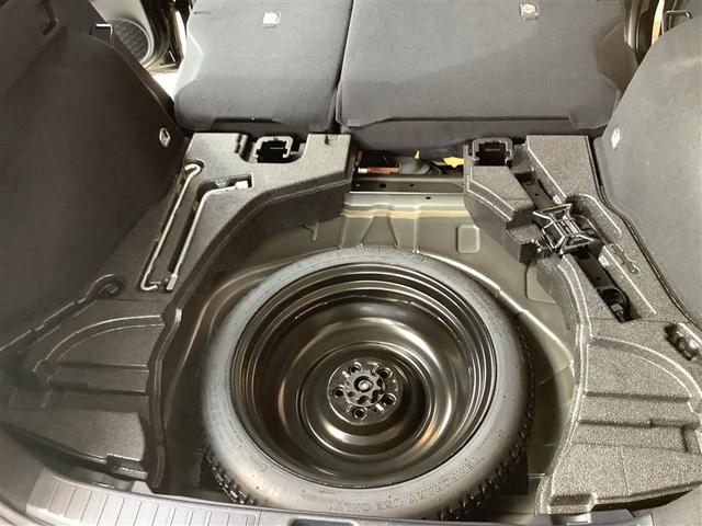 プリウス Ａ　トヨタ認定中古車　サンルーフ　フルセグ　メモリーナビ　ＤＶＤ再生　ミュージックプレイヤー接続可　バックカメラ　衝突被害軽減システム　ＥＴＣ　ＬＥＤヘッドランプ（31枚目）