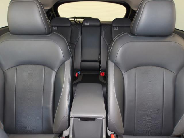 クロストレック リミテッド　ＡＷＤ　サンルーフ　ブラック／グレー本革シート（42枚目）