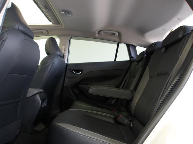 クロストレック リミテッド AWD サンルーフ ブラック/グレー本革シート(52枚目)