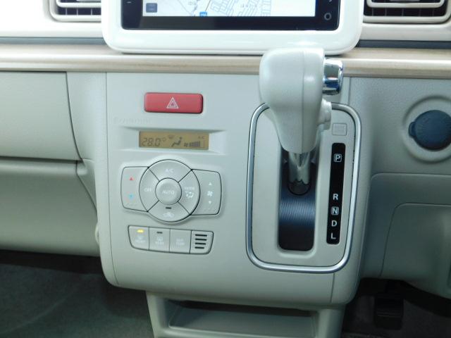 X 禁煙車 ディスチャージヘッドライト オートライト スマートキー 電動格納リモコンドアミラー ベンチシート 運転席シートヒーター メモリーナビ地デジ ブルートゥース 全方位モニター ドアバイザー ETC(17枚目)