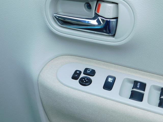 X 禁煙車 ディスチャージヘッドライト オートライト スマートキー 電動格納リモコンドアミラー ベンチシート 運転席シートヒーター メモリーナビ地デジ ブルートゥース 全方位モニター ドアバイザー ETC(61枚目)