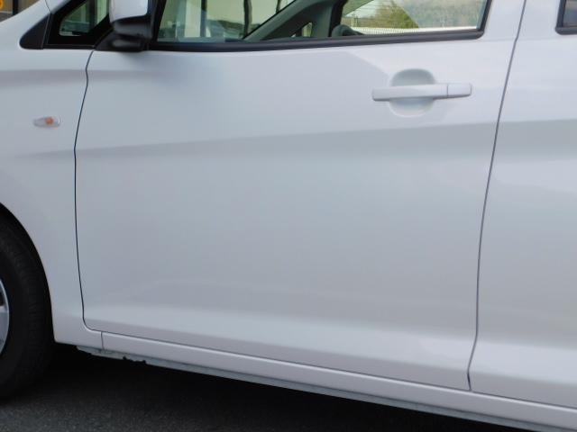 E 輸入車ディーラー下取 禁煙車 キーレスエントリー ドアバイザー ベンチシート 運転席シートヒーター 社外品メモリーナビ 地デジ DVD ブルートゥース USB 電動格納リモコンドアミラー ETC(51枚目)