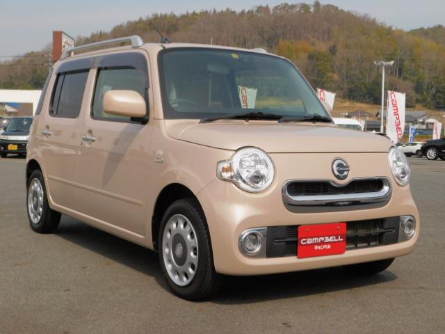 ココアプラスX 輸入車ディーラー下取 ワンオーナー 禁煙車 LEDヘッドライト LEDフォグランプ スマートキー ルーフレール ドアバイザー メモリーナビ ワンセグTV DVD バックモニター ドライブレコーダー(5枚目)
