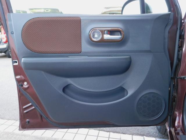 X 輸入車ディーラー下取 禁煙車 スマートキー ベンチシート 電動格納リモコンドアミラー SDナビ 地デジ DVD ミュージックサーバー ブルートゥース ヘッドライトレベライザー アイドリングストップ(76枚目)