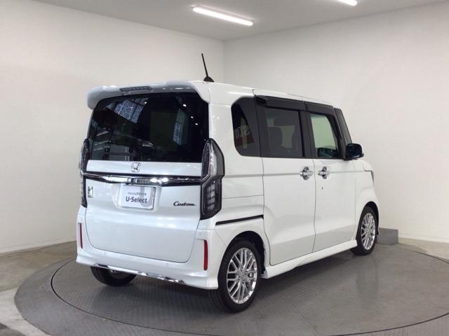 Ｎ－ＢＯＸカスタム Ｌターボ　ＬＥＤ・フルセグ・メモリナビ・バックカメラ・純正ＡＷ・シートヒーター・ＥＴＣ　地デジチューナー　衝突軽減ブレーキサポート　ＬＥＤヘッドライ　１オーナー　アイドリングＳ　ターボエンジン　ＰＳ　エアバック（4枚目）
