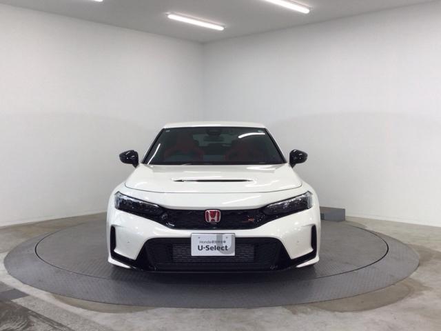 シビック タイプＲ　ＬＥＤ・ホンダＣＯＮＮＥＣＴ・メモリナビ・バックカメラ・ＵＳＢポート・ＥＴＣ　アイドリングストップ　ＴＶナビ　ＥＴＣ車載器　フルセグテレビ　ＬＥＤランプ　Ｒカメラ　カーテンエアバック　キーフリ　ＥＳＣ（28枚目）