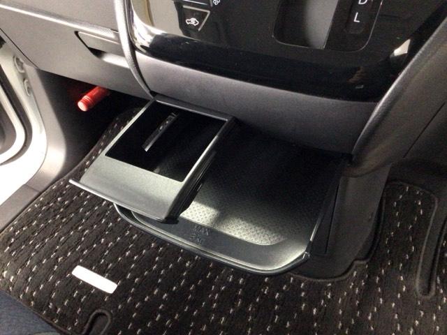 ルークス ハイウェイスターＧターボプロパイロットエディション　ＬＥＤ・フルセグ・メモリナビ・バックカメラ・純正ＡＷ・両側電動ドア・ＥＴＣ　両側パワードア　地デジテレビ　ＵＳＢ入力　プリクラッシュセーフティー　ベンチシート　ＤＶＤ　クルコン　インテリキ－　ＡＣ（23枚目）