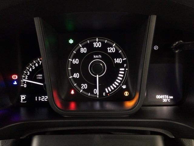 【メーター】シンプルで、とても視認性の良いメーターです♪