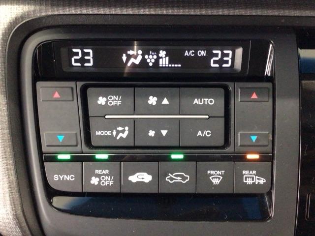 ステップワゴンスパーダ スパーダ LED・フルセグ・メモリナビ・バックカメラ・純正AW・両側電動ドア・ETC 横滑り防止 1オーナ スマキー ナビ&TV Bモニター サイドエアバック キーレス ECON オートクルーズ LEDライト(18枚目)