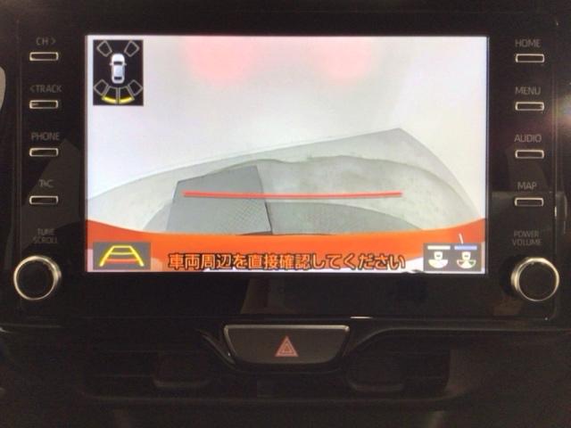 【バックカメラ】運転が苦手な方も車庫入れラクラクです！ギアをリバースに入れれば自動的に切り換わりますので、面倒な操作は不要です♪狭い駐車場もお車を傷つけず安心ですね！