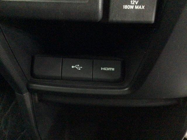 ＨＤＭＩポート、ＵＳＢポートが装備されております。ＨＤＭＩポートを他の機器と繋げることによって、モニターへ映像を流すことができます。