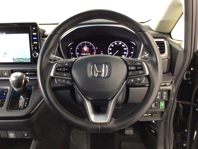 オデッセイ アブソルート・EX LED・フルセグ・メモリナビ・バックカメラ・純正AW・シートヒーター・ETC パーキングサポート シ-トヒ-タ- バックモニター フロントカメラ スマ-トキ- セキュリティーアラーム 3列シート(17枚目)