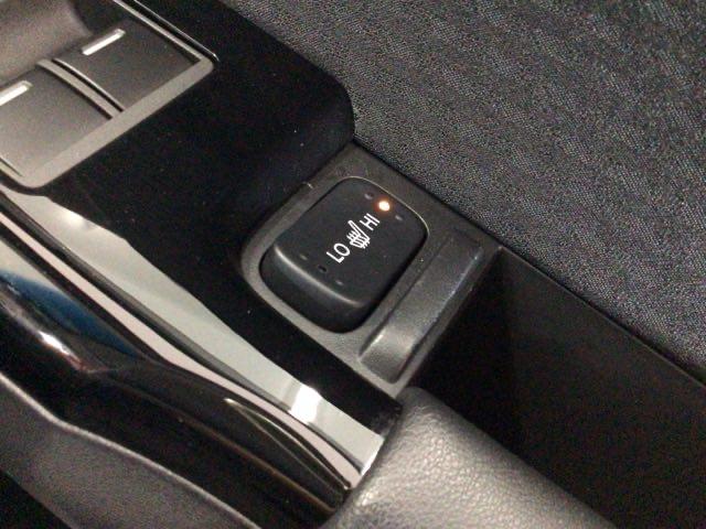 オデッセイ アブソルート・EX LED・フルセグ・メモリナビ・バックカメラ・純正AW・シートヒーター・ETC パーキングサポート シ-トヒ-タ- バックモニター フロントカメラ スマ-トキ- セキュリティーアラーム 3列シート(22枚目)