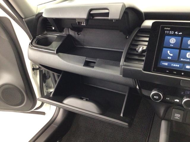 フィット ＲＳ　デモカーＵＰ・ＬＥＤ・ディスプレイオーディオ・バックカメラ・純正ＡＷ・ＥＴＣ　ＵＳＢポート　コーナーセンサー　イモビライザー　リアカメラ　ＬＥＤヘッドライト　ドラレコ　アイドリングストップ　エアコン（24枚目）