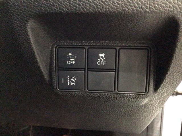 ホンダが推し進める総合先進安全装備のセンシング搭載！　衝突や斜線はみだしなどの危険が予測される時、センサーが警告。ヒューマンエラーを高度先進技術が補完してくれます。