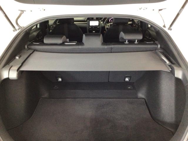 トランクルームは幅があり、開口部も広く積み下ろしがしやすくなっております♪
