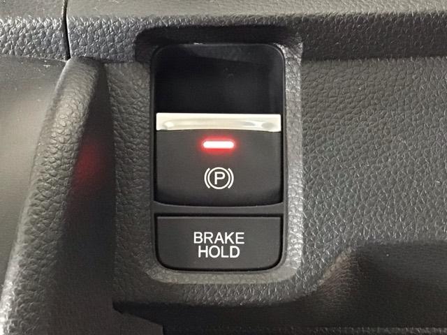 Ｎ－ＯＮＥ オリジナル　ＬＥＤ・衝突軽減ブレーキ・フルセグ・メモリナビ・バックカメラ・ＵＳＢポート・ＥＴＣ　追突被害軽減ブレーキ　オートクルーズコントロール　サイドエアバック　ＥＴＣ車載器　クリアランスソナー　ナビ＆ＴＶ（9枚目）