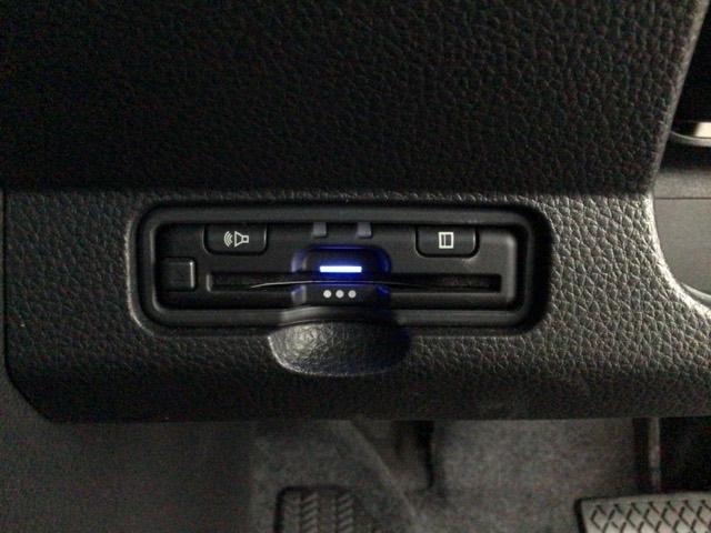 Ｎ－ＯＮＥ オリジナル　ＬＥＤ・衝突軽減ブレーキ・フルセグ・メモリナビ・バックカメラ・ＵＳＢポート・ＥＴＣ　追突被害軽減ブレーキ　オートクルーズコントロール　サイドエアバック　ＥＴＣ車載器　クリアランスソナー　ナビ＆ＴＶ（11枚目）