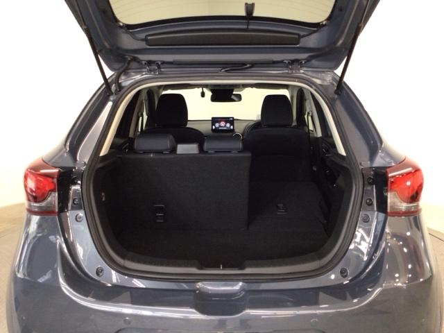 MAZDA2 15SプロアクティブSパッケージ LED・フルセグ・メモリナビ・バックカメラ・純正AW・シートヒーター・ETC 全周囲 衝突軽減装置 Pシート オートクルーズコントロール パーキングセンサー キーフリー DVD スマートキー パワステ(13枚目)