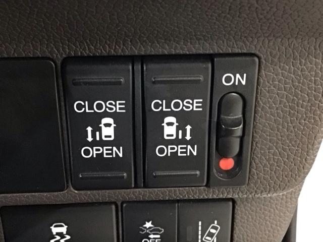 フリード G・ホンダセンシング LED・フルセグ・メモリナビ・バックカメラ・両側電動ドア・USBポート・ETC Fセグ 追突被害軽減ブレーキ iストップ Wエアバッグ パワーウィンドウ 1オ-ナ- アクティブクルーズコントロール(9枚目)