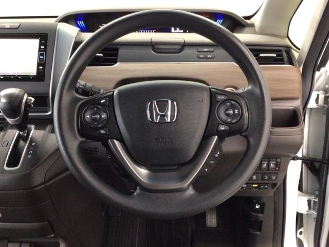 フリード G・ホンダセンシング LED・フルセグ・メモリナビ・バックカメラ・両側電動ドア・USBポート・ETC Fセグ 追突被害軽減ブレーキ iストップ Wエアバッグ パワーウィンドウ 1オ-ナ- アクティブクルーズコントロール(17枚目)