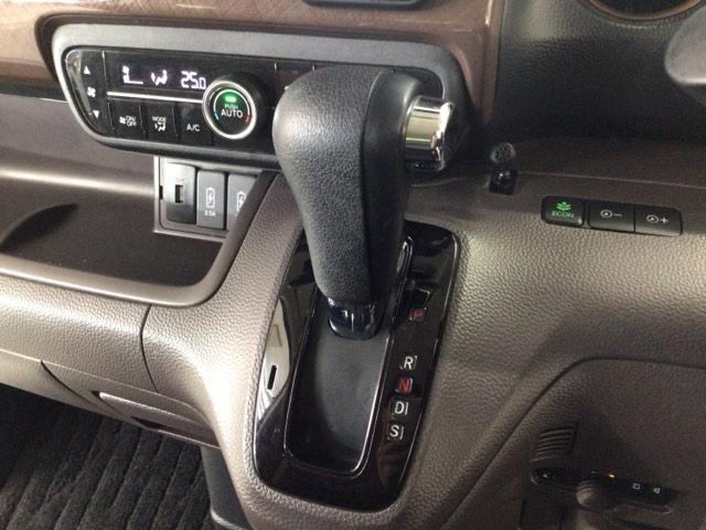 N-BOX G・Lターボホンダセンシングカッパーブラウンスタイル LED・フルセグ・メモリナビ・ブルーレイ・バックカメラ・両側電動ドア・ETC クルーズコントロール ABS LEDライト ベンチシート DVD アイドリングストップ オートライト サイドエアバック(16枚目)